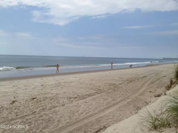 Holden Beach, NC 28462,180 Sailfish ST