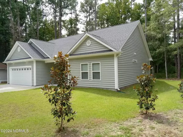 Carolina Shores, NC 28467,13 E Pine CT