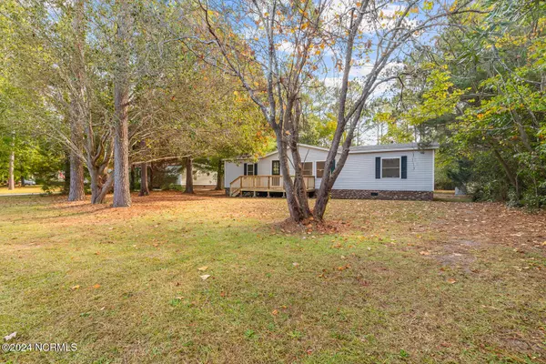 Swansboro, NC 28584,106 Woodland DR