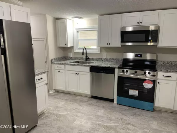 Hampstead, NC 28443,513 White Oak DR