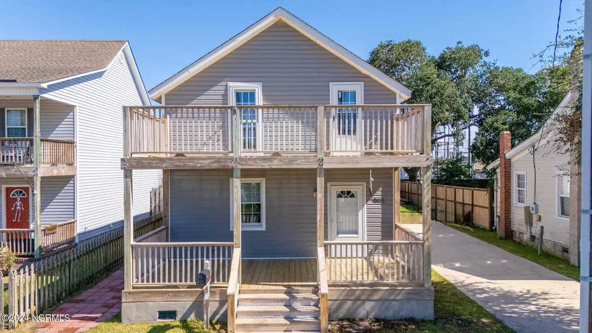 Beaufort, NC 28516,909 Cedar ST