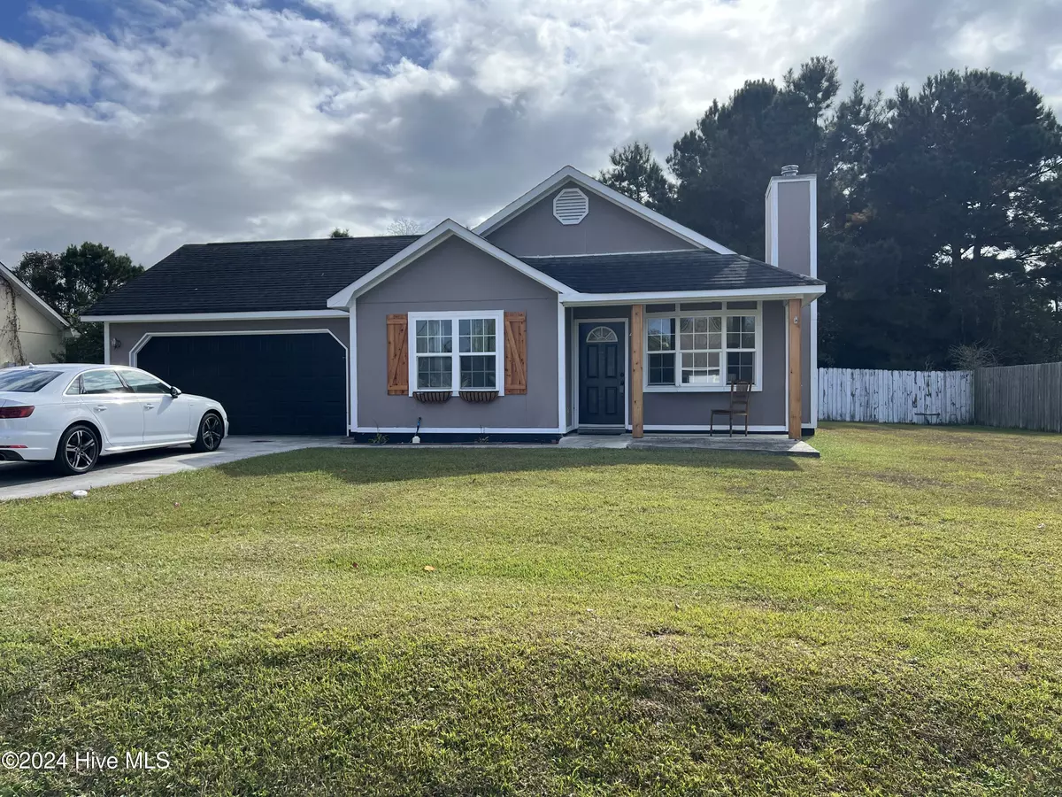 Hubert, NC 28539,441 Dion DR