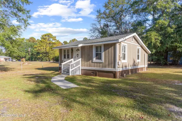 Leland, NC 28451,412 Sara Chip LN