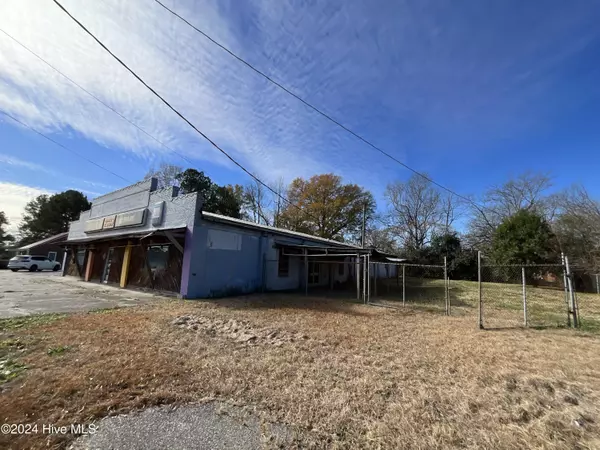 Ayden, NC 28513,4392 Lee ST