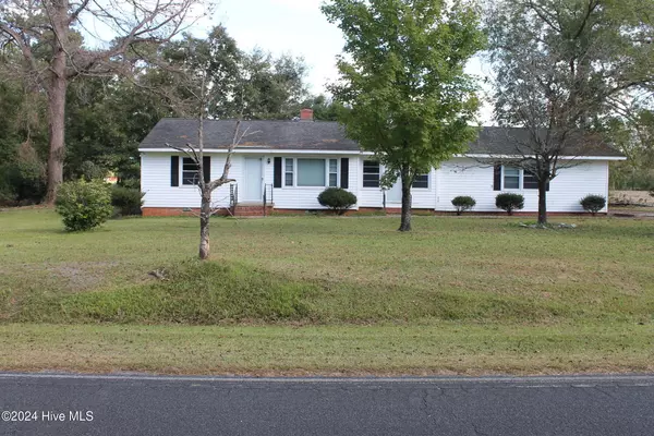 1106 Mrs Tates RD, Whiteville, NC 28472