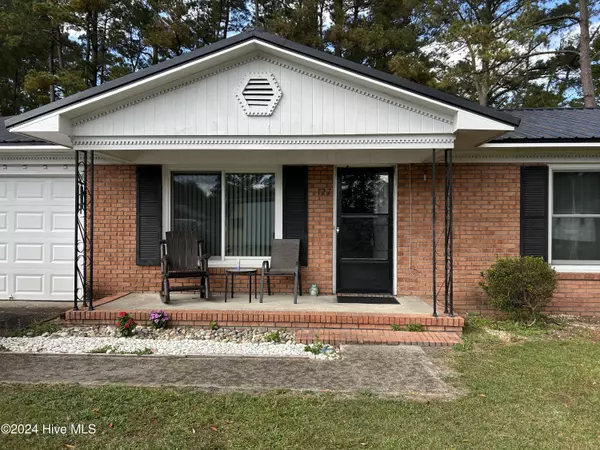 Cove City, NC 28523,127 B ST