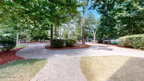 Southern Pines, NC 28387,650 E Ohio AVE