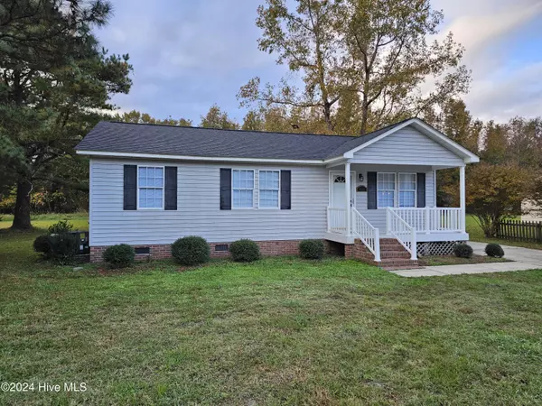 4215 Ellis AVE, Farmville, NC 27828