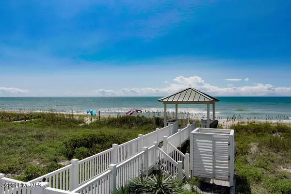 Emerald Isle, NC 28594,5715 Ocean DR