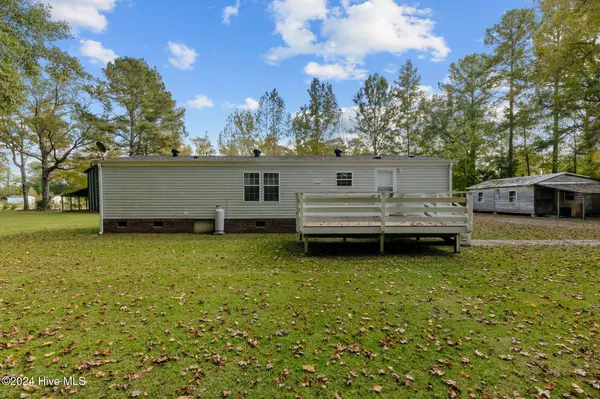 Trenton, NC 28585,196 Green RD