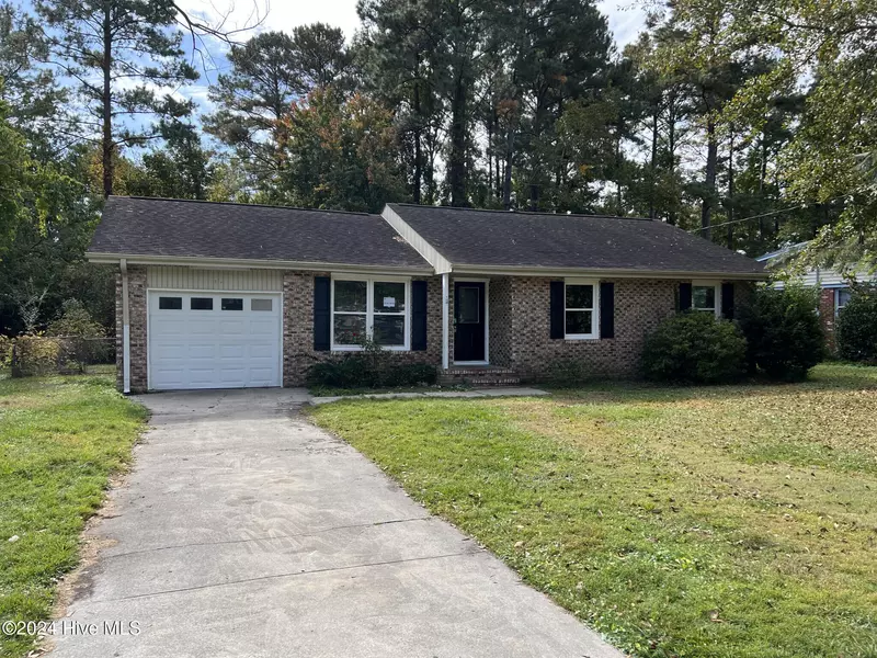 720 Dennis RD, Jacksonville, NC 28546