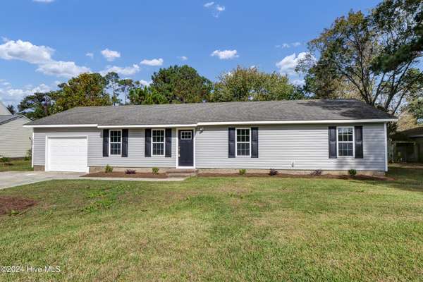 1912 Paulette RD, Morehead City, NC 28557