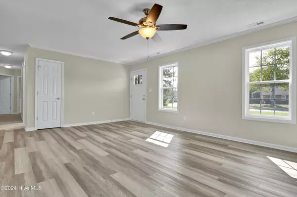 Morehead City, NC 28557,1912 Paulette RD