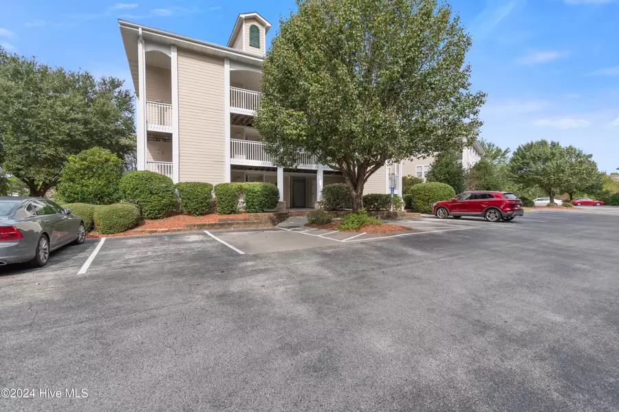 3350 Club Villas DR #904, Southport, NC 28461