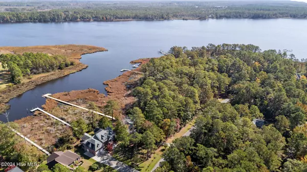 New Bern, NC 28560,1106 Harbour Pointe DR