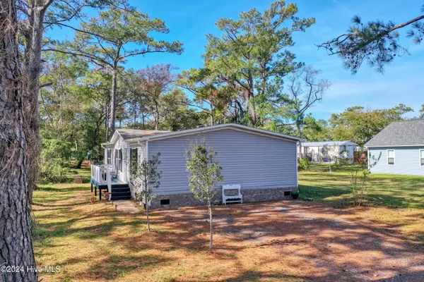 Oak Island, NC 28465,115 NE 75th ST