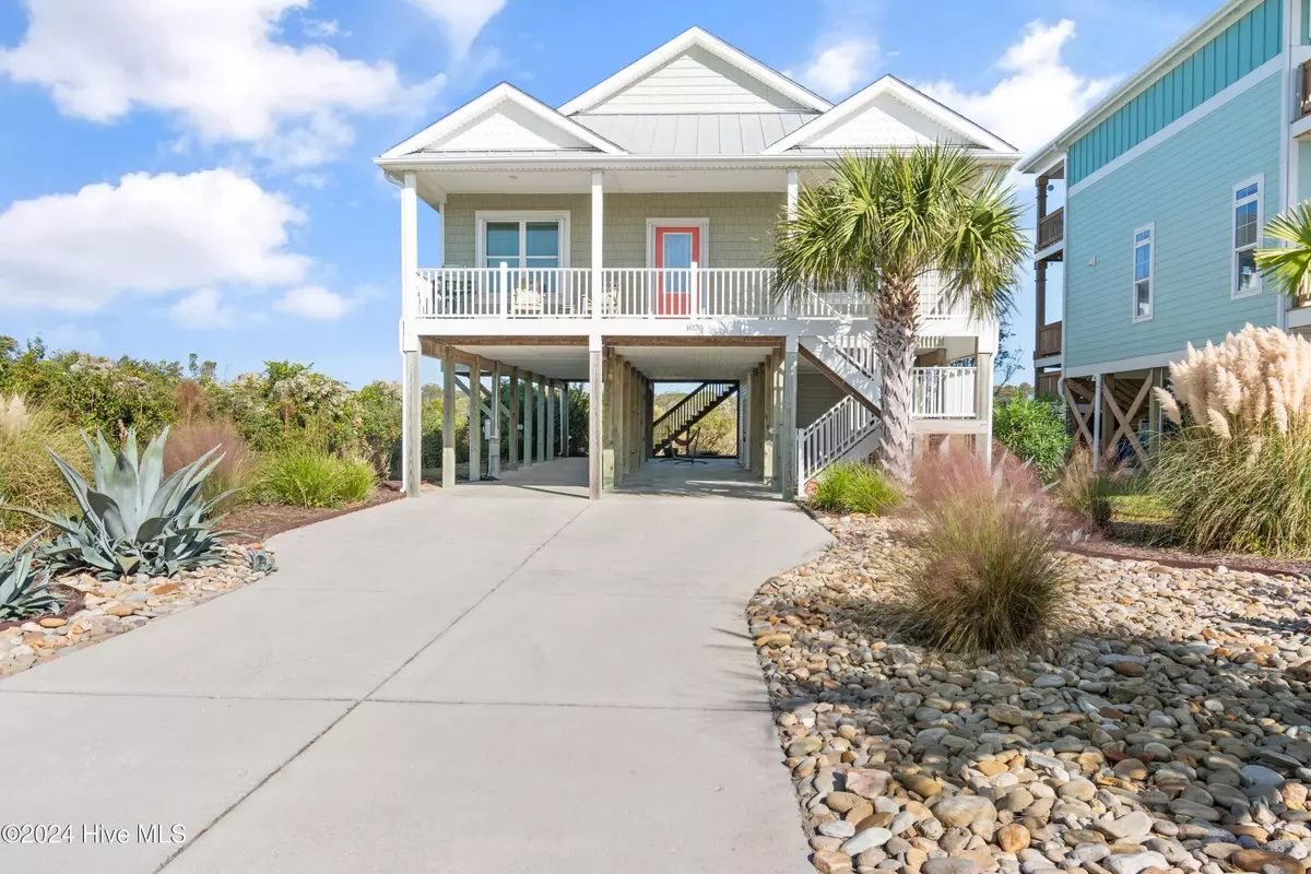 Oak Island, NC 28465,1020 W Pelican DR