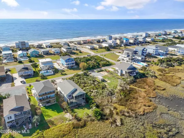 Oak Island, NC 28465,1020 W Pelican DR