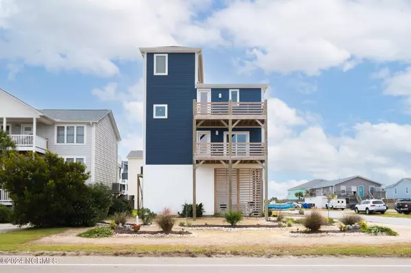 1602 N New River DR, Surf City, NC 28445