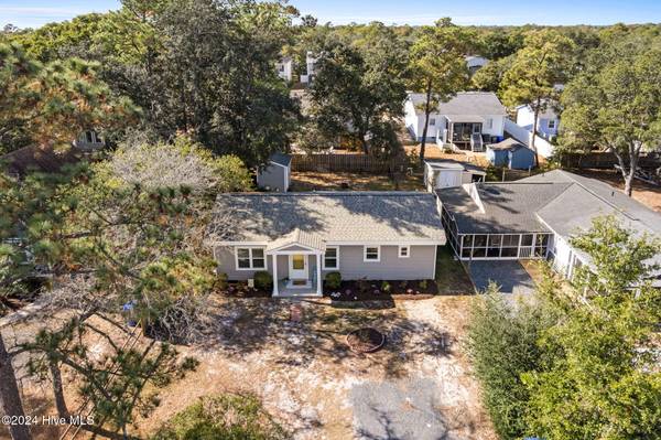 Oak Island, NC 28465,123 NE 38th ST