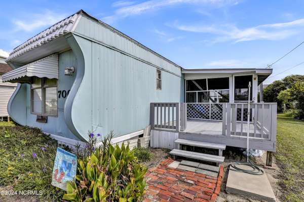 Surf City, NC 28445,7008 7th ST