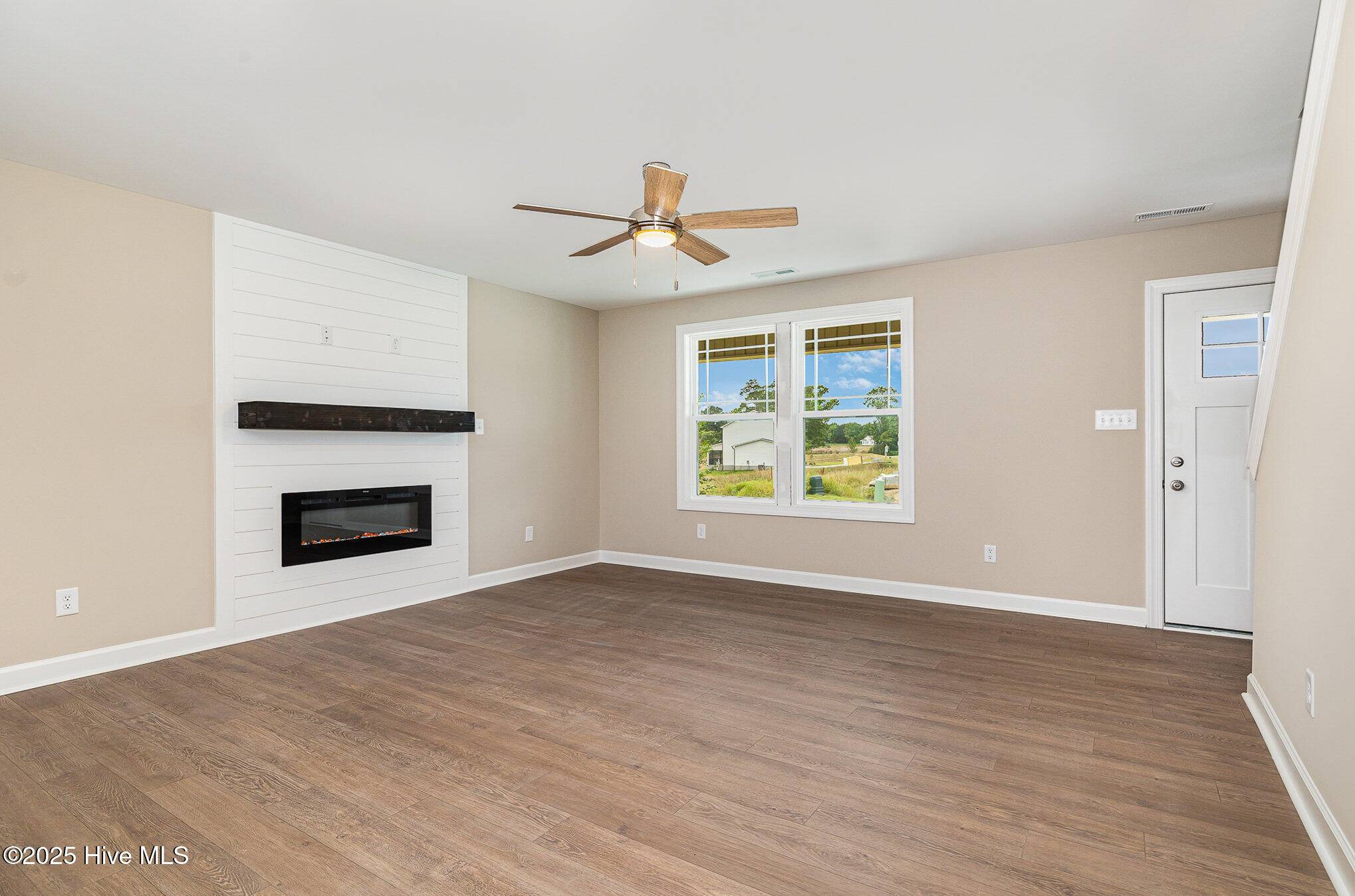 Smithfield, NC 27577,48 Silver CT
