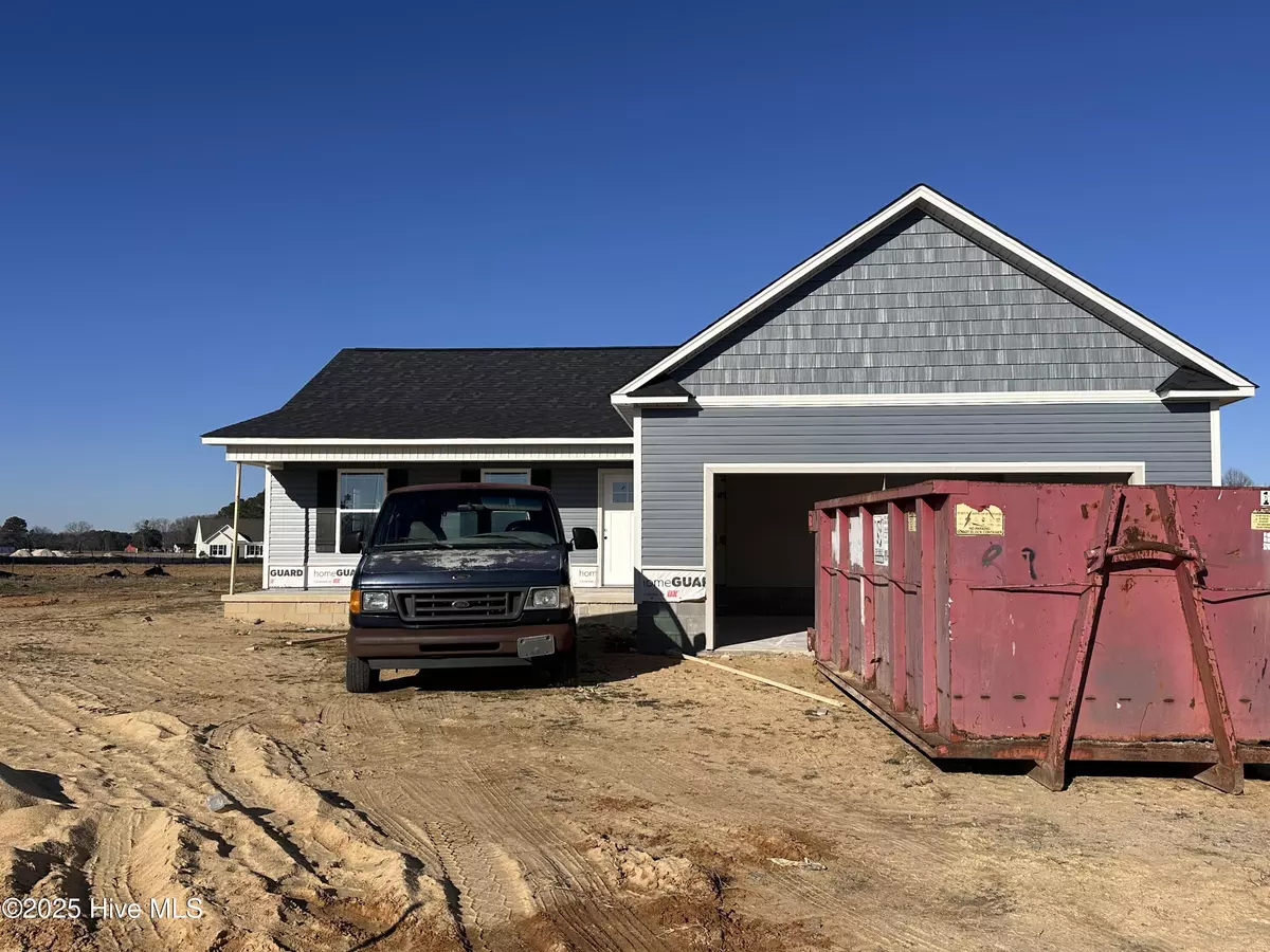 Smithfield, NC 27577,31 Silver CT