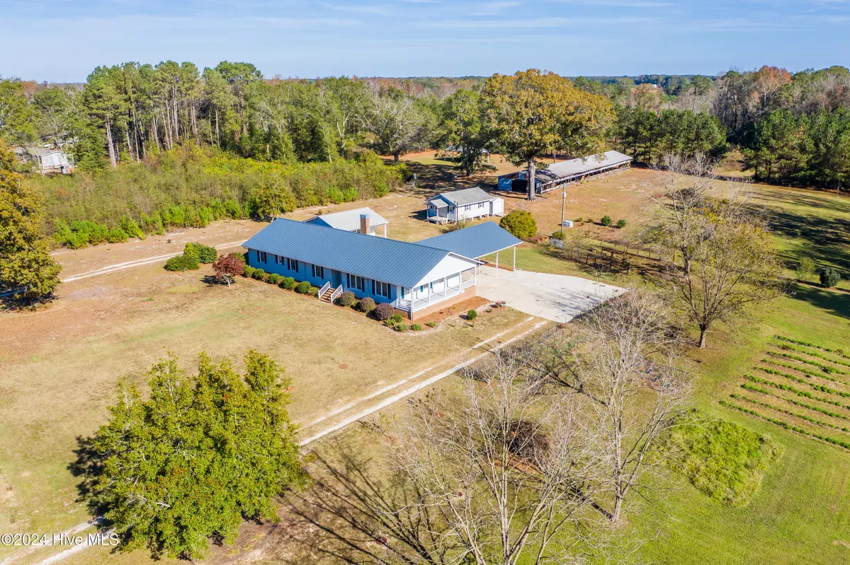 Magnolia, NC 28453,295 Brooks Quinn RD