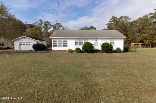 493 Meadstown RD, Elizabeth City, NC 27909