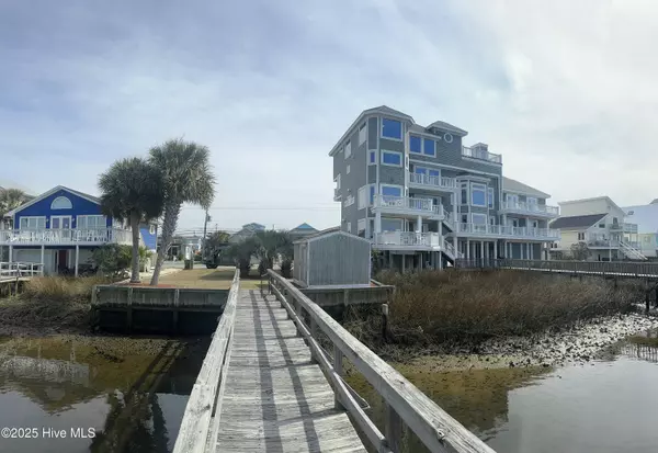Carolina Beach, NC 28428,1111 Canal DR