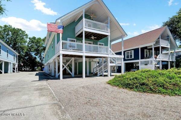 Carolina Beach, NC 28428,610 Greenville AVE #Unit A