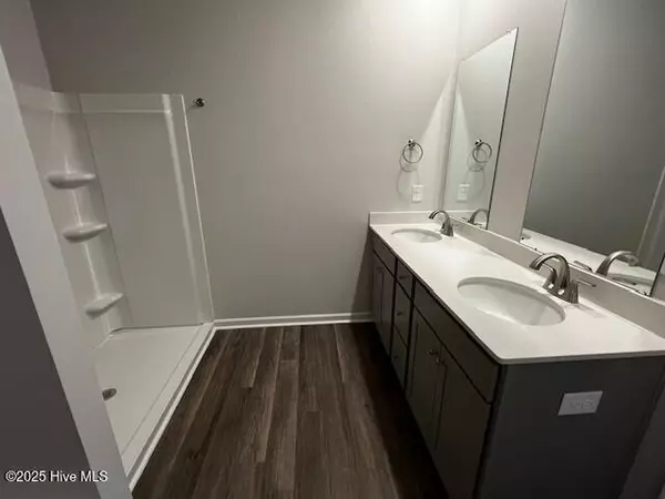 New Bern, NC 28560,905 Red Sail RD