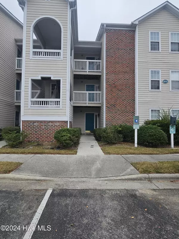 809 March CT #F, Wilmington, NC 28405