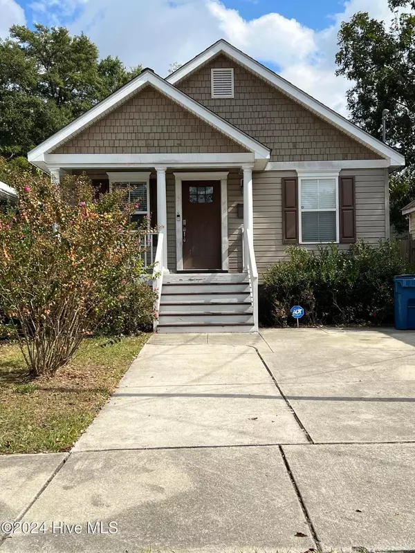 706 N 10th ST, Wilmington, NC 28401