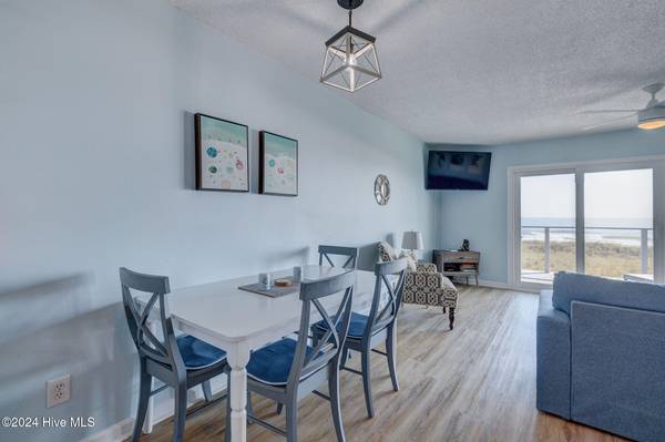 Carolina Beach, NC 28428,514 N Carolina Beach AVE #Unit 2b