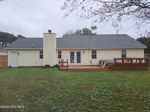 Jacksonville, NC 28546,209 Quarterhorse LN