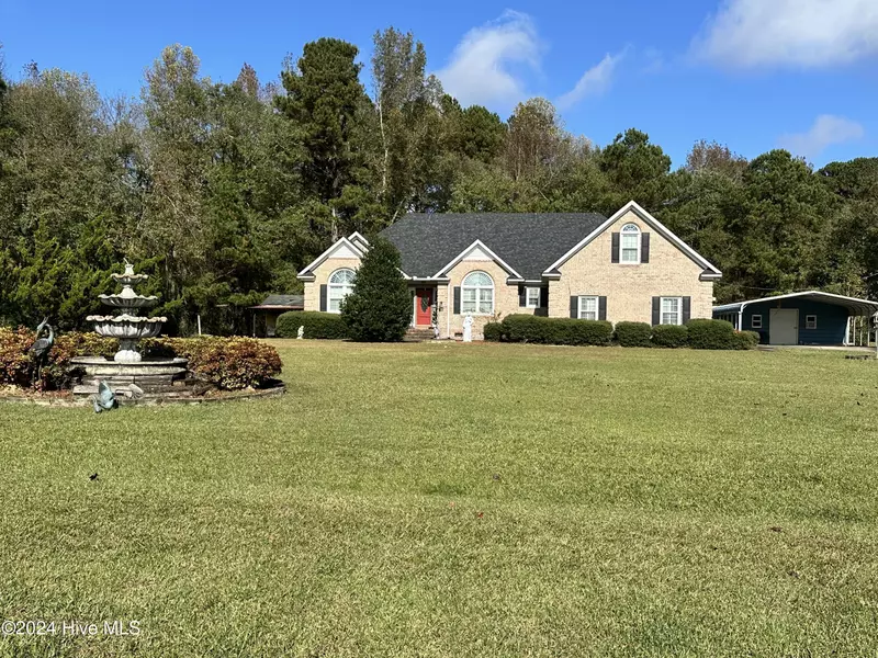 871 Pasture Branch RD, Rose Hill, NC 28458