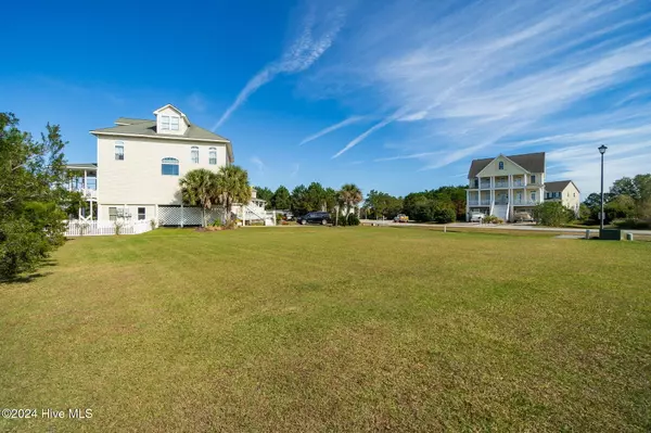 Beaufort, NC 28516,526 Shipmast CT