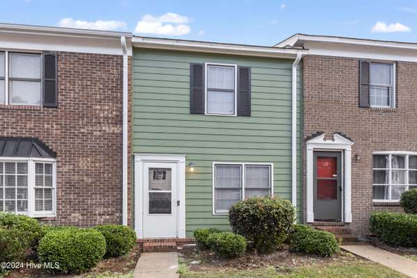 102 David DR #F22, Greenville, NC 27858