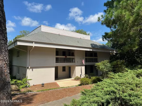 Southern Pines, NC 28387,160 S May ST #Apt 1