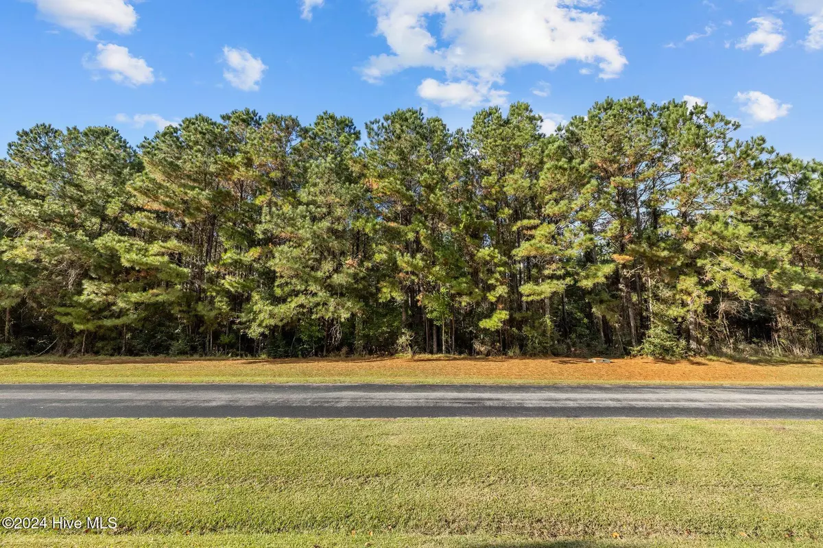 Beaufort, NC 28516,135 Garbacon DR