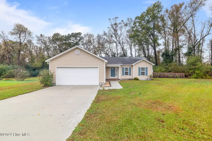 211 Quarry TRL, Richlands, NC 28574