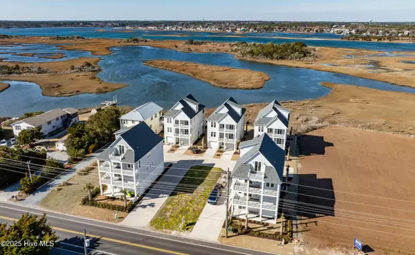 607 S Topsail DR #B, Surf City, NC 28445