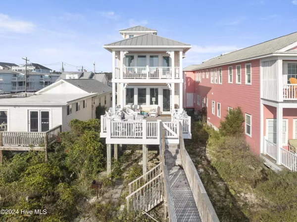 1002 Carolina Beach AVE N, Carolina Beach, NC 28428