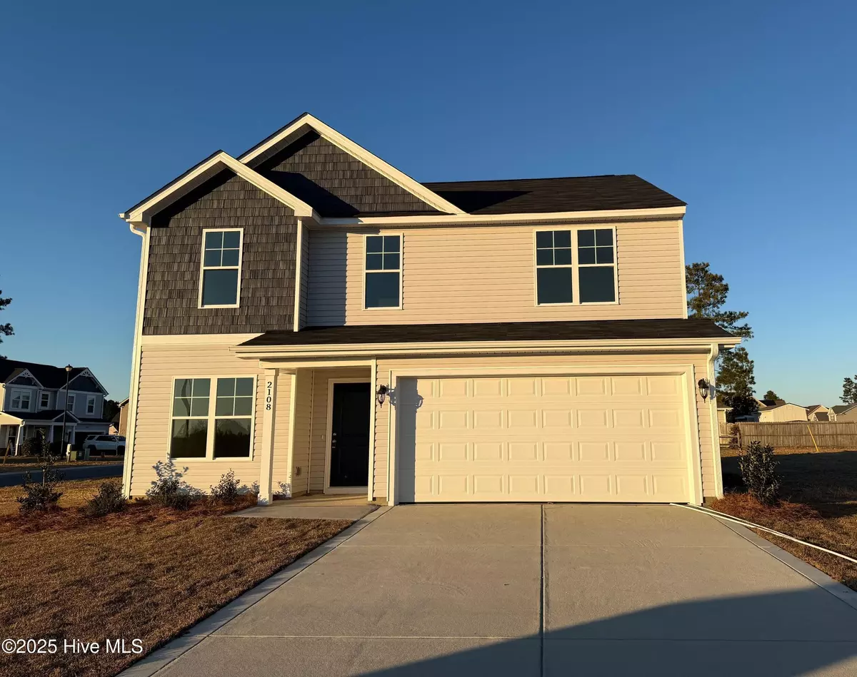 Hope Mills, NC 28348,2108 Roadster Pony LN