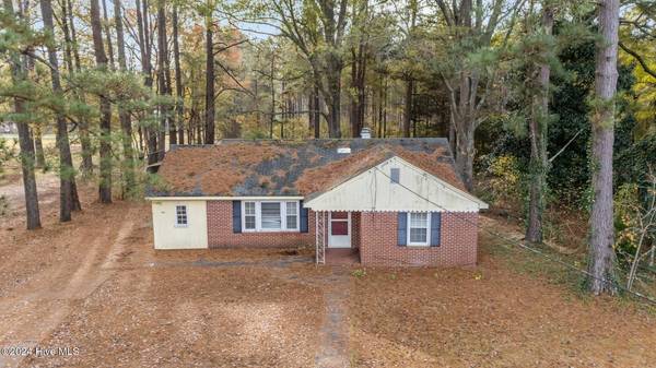 500 W Woodland AVE, Woodland, NC 27897