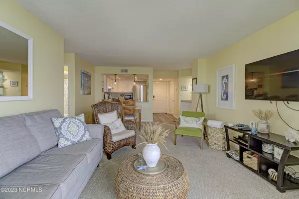 North Topsail Beach, NC 28460,2000 New River Inlet RD #1203