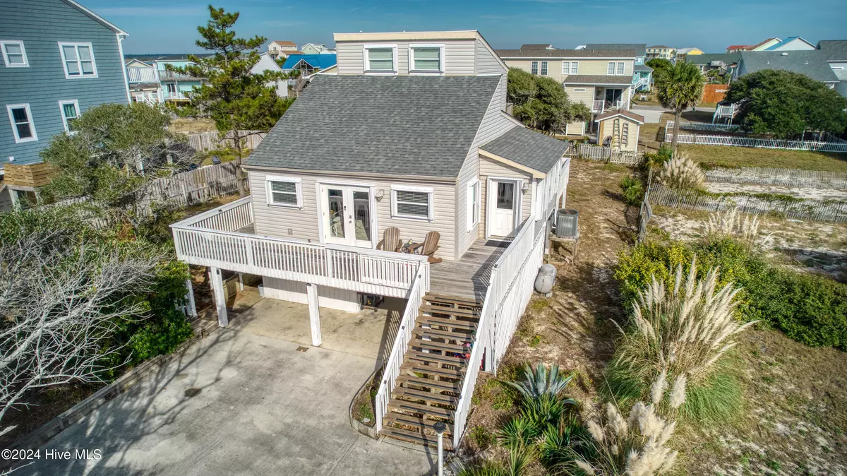 North Topsail Beach, NC 28460,204 Oyster LN