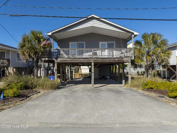 1423 N Topsail DR, Surf City, NC 28445