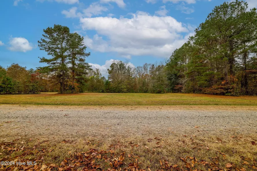 132 Kestrel LN, Camden, NC 27921